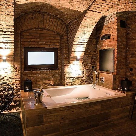 Wellness Gallery Apartments Liberec Eksteriør billede